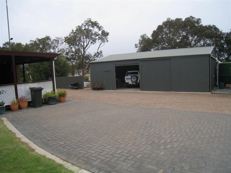 1 Gill Street, Port Neill SA 5604