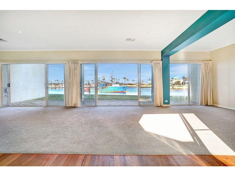 6 Sandy Point Drive, Port Lincoln SA 5606