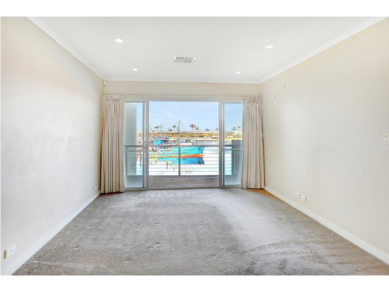 6 Sandy Point Drive, Port Lincoln SA 5606