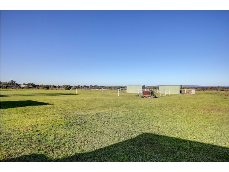 1102-1104 Lincoln Highway, North Shields SA 5607