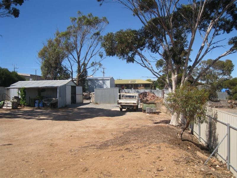 19 Wallis Street, Port Neill SA 5604