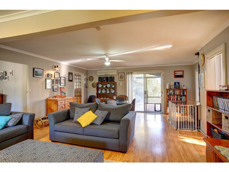 13 Greenly Avenue, Coffin Bay SA 5607