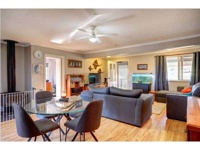 13 Greenly Avenue, Coffin Bay SA 5607