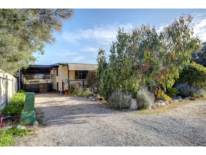 13 Greenly Avenue, Coffin Bay SA 5607