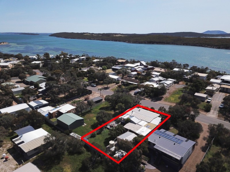 13 Greenly Avenue, Coffin Bay SA 5607