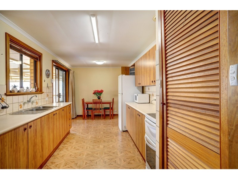 21 Central Street, Louth Bay SA 5607