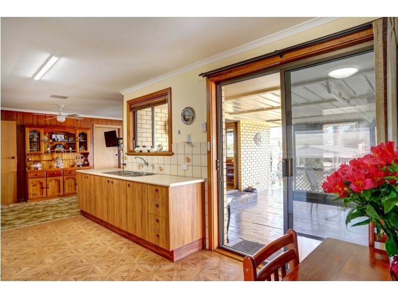 21 Central Street, Louth Bay SA 5607