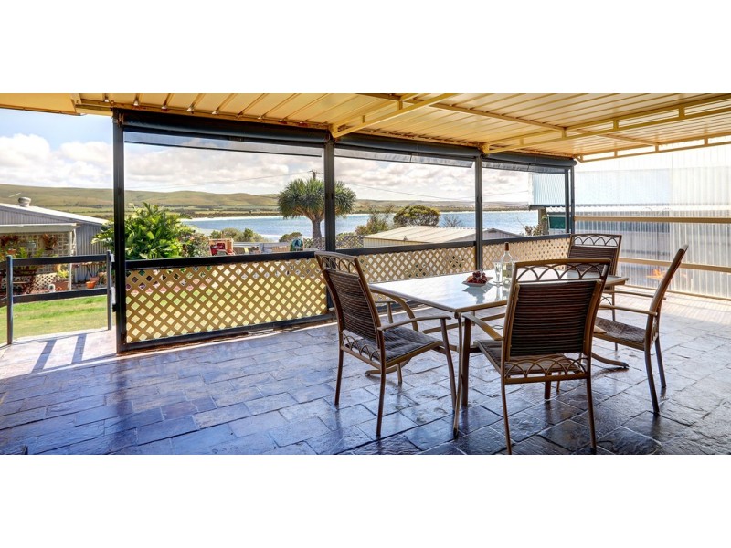 21 Central Street, Louth Bay SA 5607