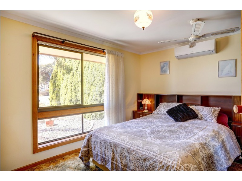 21 Central Street, Louth Bay SA 5607