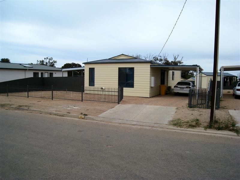 4 Talbot Grove, Ceduna SA 5690