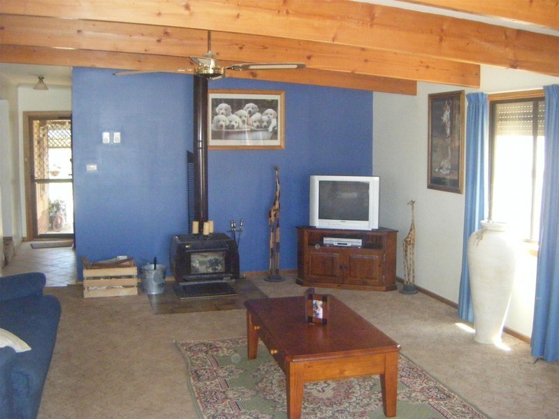 21 Lambeff Street, Ceduna SA 5690