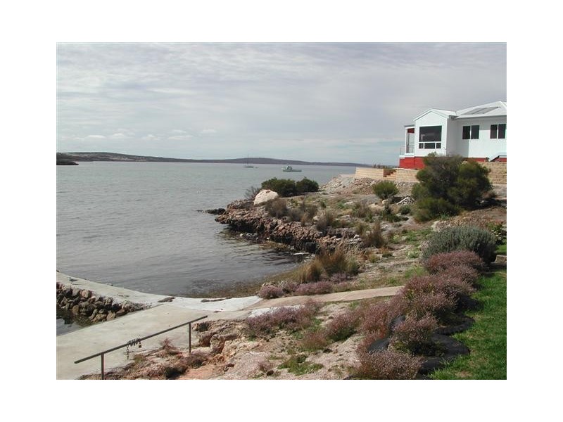 485 Dolphin Drive, Mount Dutton Bay SA 5607