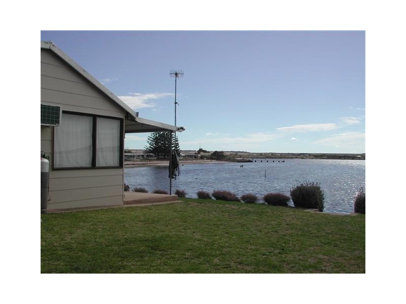 485 Dolphin Drive, Mount Dutton Bay SA 5607