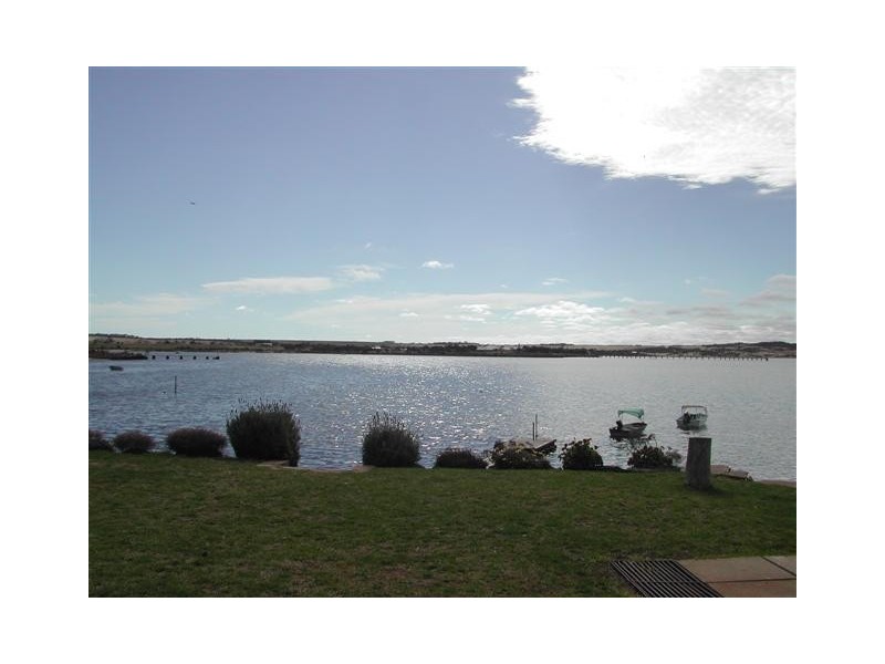 485 Dolphin Drive, Mount Dutton Bay SA 5607