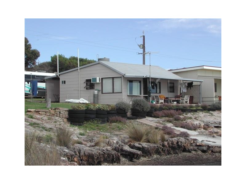 485 Dolphin Drive, Mount Dutton Bay SA 5607