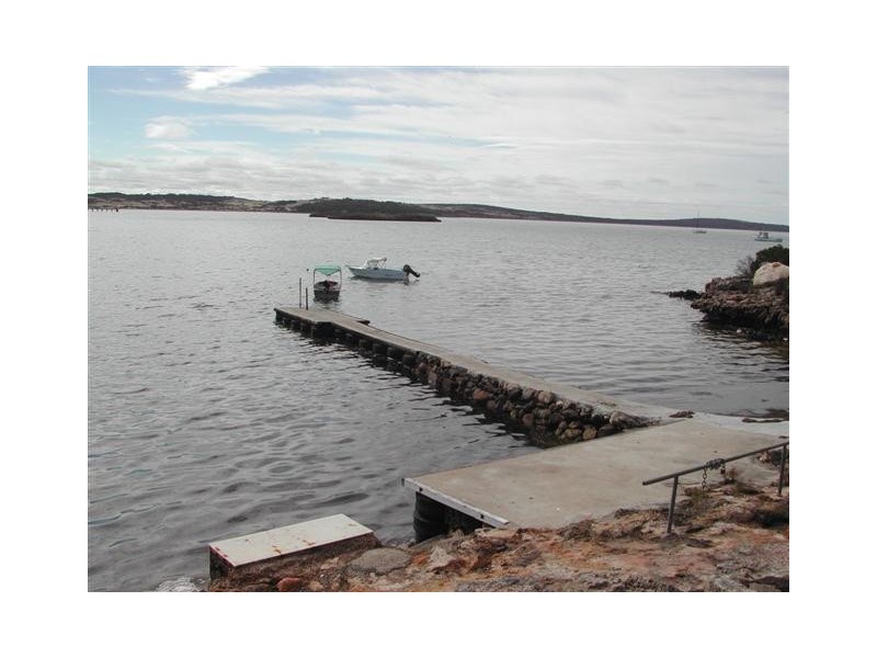 485 Dolphin Drive, Mount Dutton Bay SA 5607