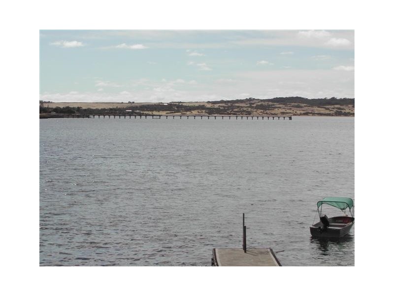 485 Dolphin Drive, Mount Dutton Bay SA 5607