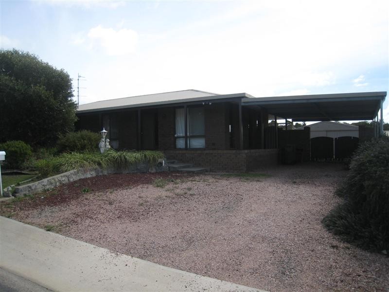 16 Flinders Avenue, Port Lincoln SA 5606