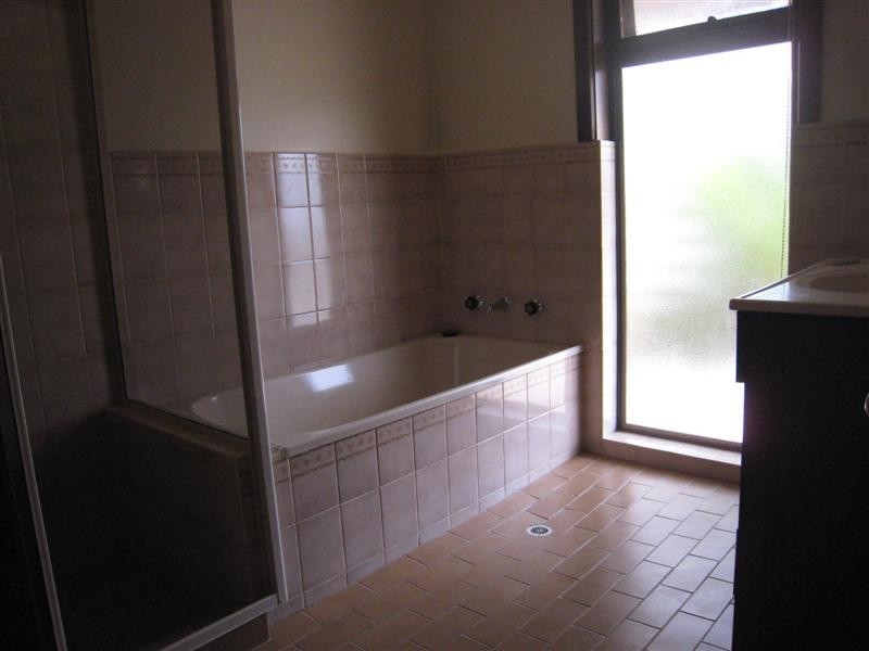 16 Flinders Avenue, Port Lincoln SA 5606