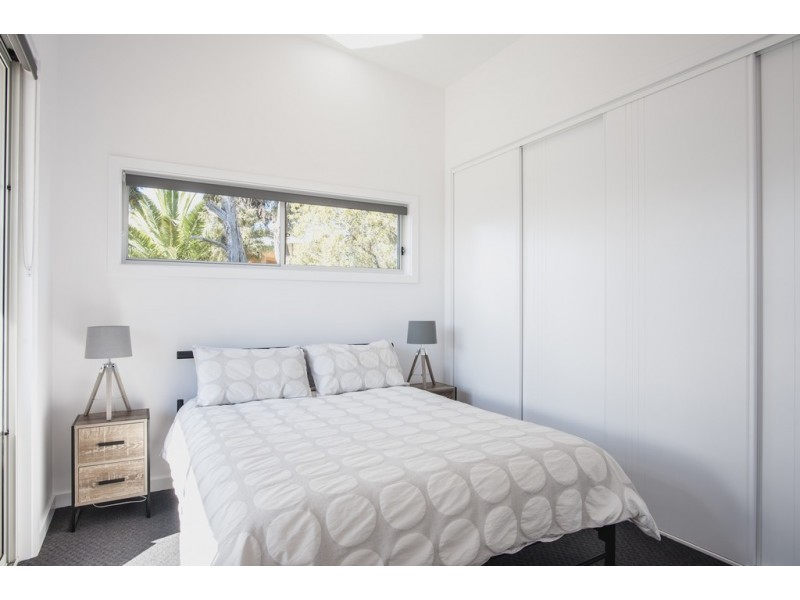 33 Flinders Ave, Coffin Bay SA 5607