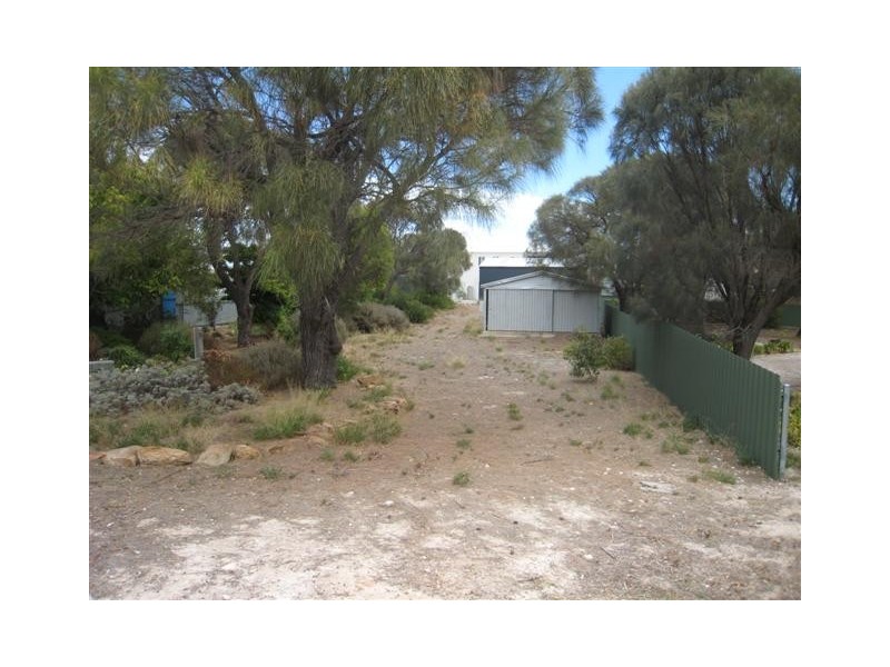 30 Douglas Street, Coffin Bay SA 5607