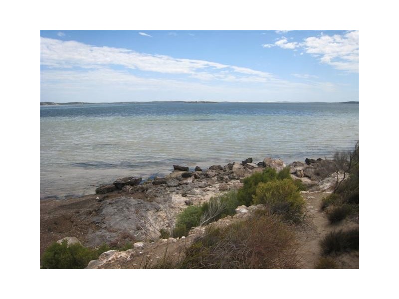 30 Douglas Street, Coffin Bay SA 5607