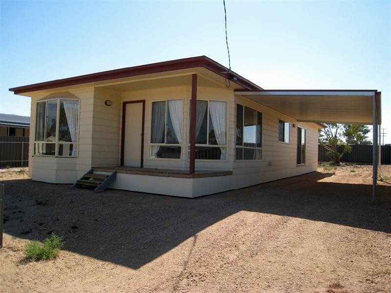 11 Talbot Grove, Ceduna SA 5690