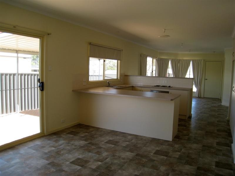 11 Talbot Grove, Ceduna SA 5690