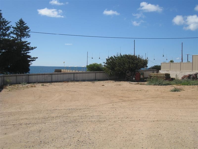 11 Peake Terrace, Port Neill SA 5604