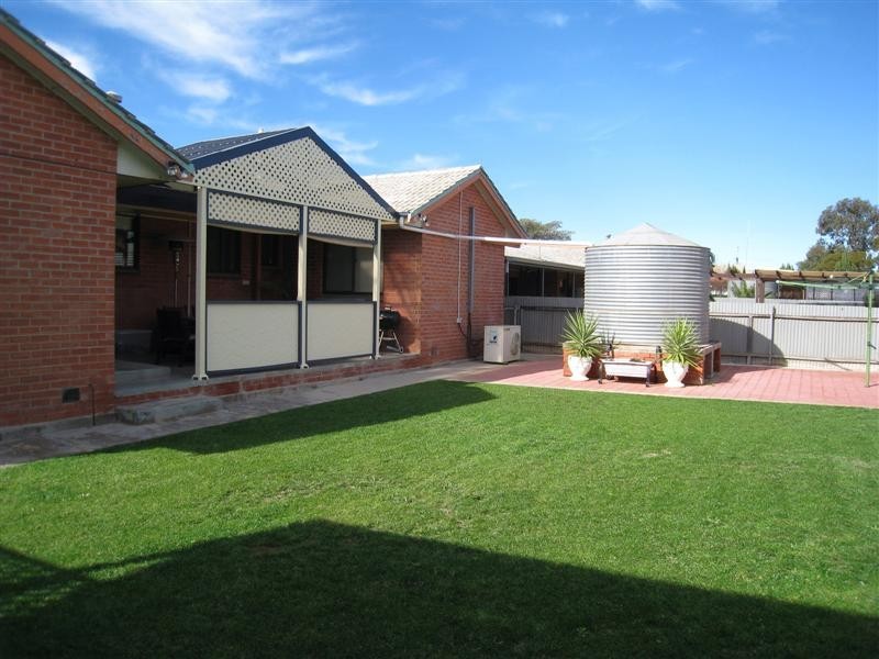 9 Lambeff Street, Ceduna SA 5690