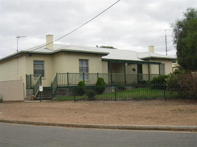 2 Leech Place, Port Lincoln SA 5606