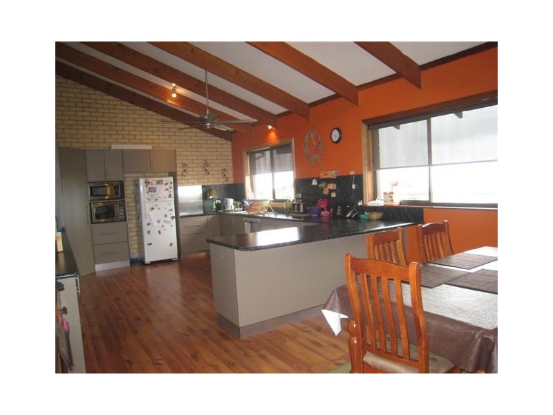 6 Roslyn Street, Port Lincoln SA 5606