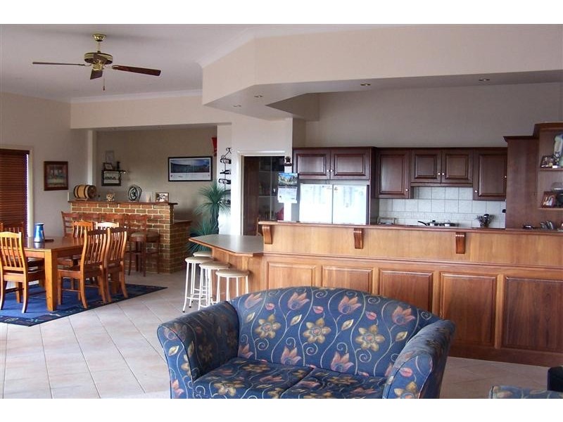 5 Oswald Drive, Port Lincoln SA 5606