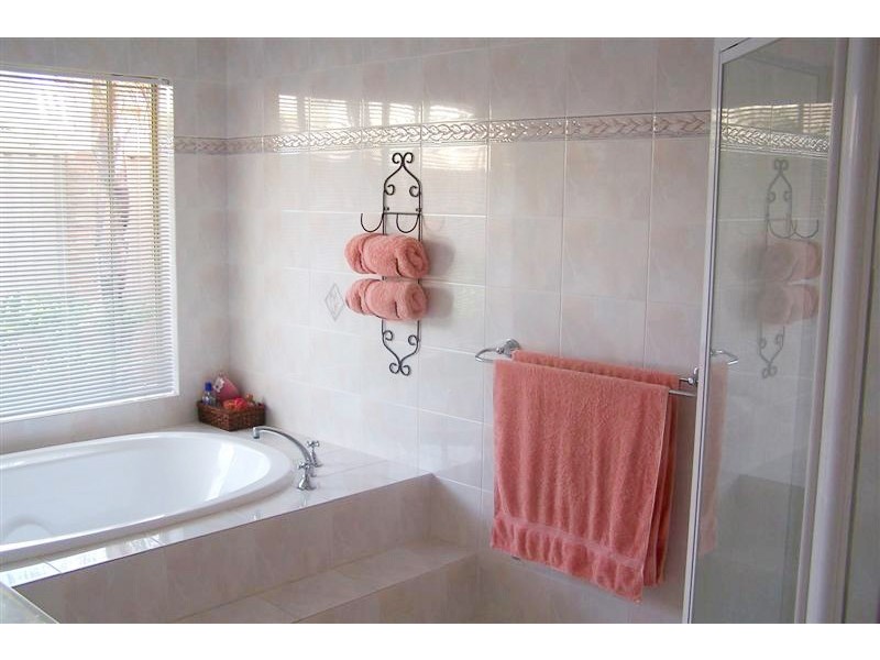 5 Oswald Drive, Port Lincoln SA 5606