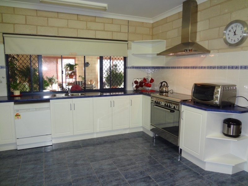 4 Grimm Road, Coffin Bay SA 5607