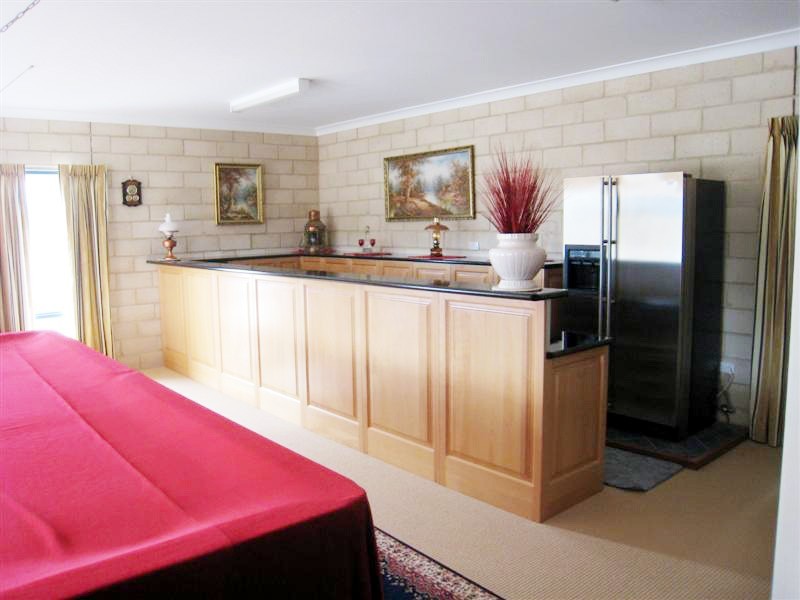 4 Grimm Road, Coffin Bay SA 5607