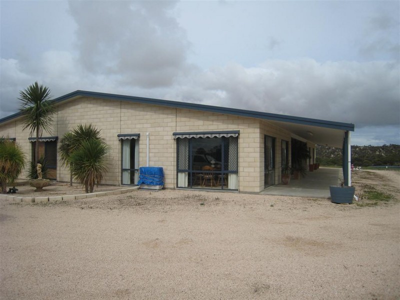 4 Grimm Road, Coffin Bay SA 5607