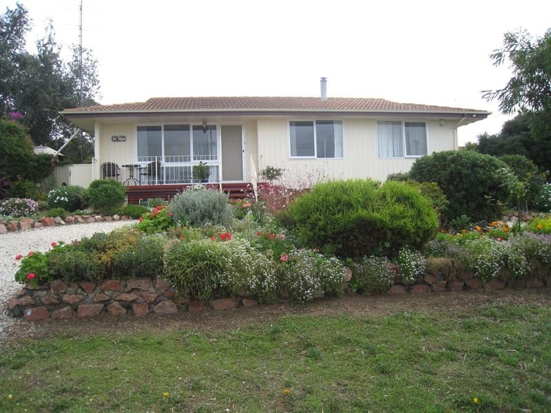 11 Vigar Street, Port Lincoln SA 5606