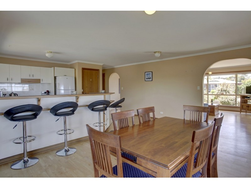 27 Flinders Avenue, Port Lincoln SA 5606