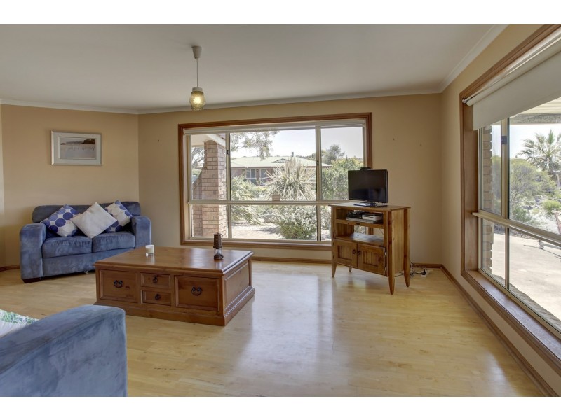 27 Flinders Avenue, Port Lincoln SA 5606