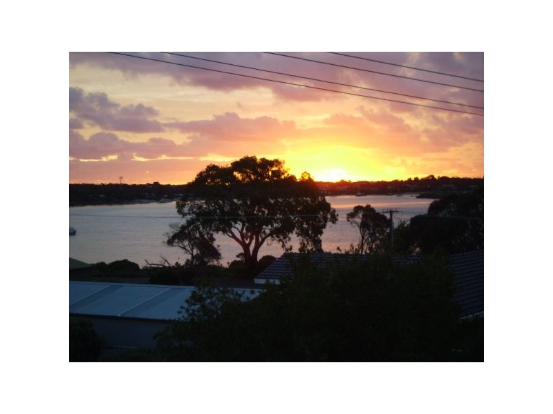 12 Pine Crescent, Coffin Bay SA 5607