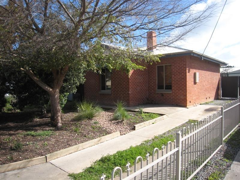 8 First Avenue, Port Lincoln SA 5606