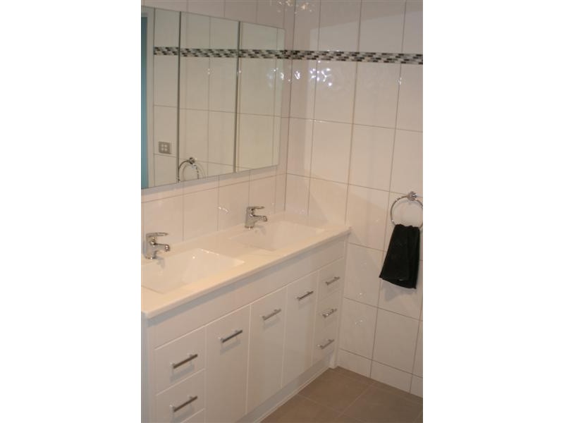 11 Pearson Ave, Port Lincoln SA 5606