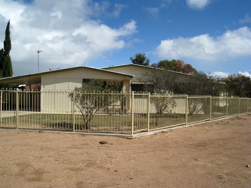 25 Park Terrace, Ceduna SA 5690