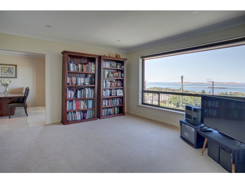 9 Highview Drive, Port Lincoln SA 5606
