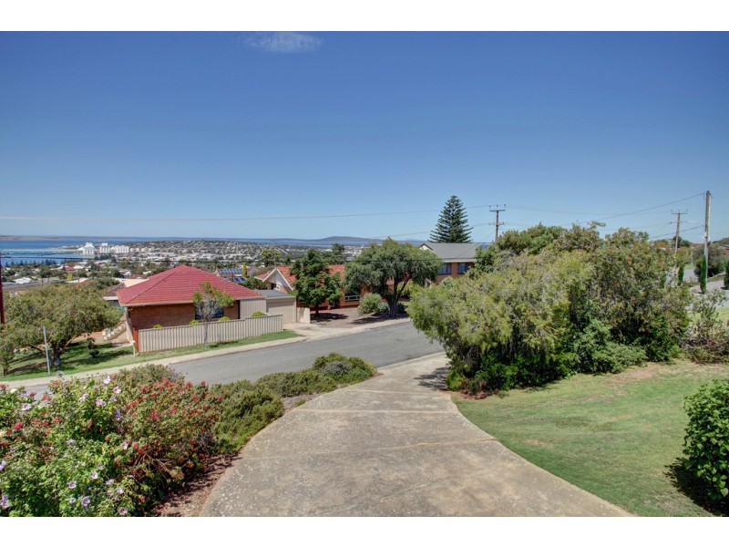 9 Highview Drive, Port Lincoln SA 5606