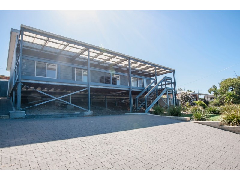 1/24 Hindmarsh Street, Port Lincoln SA 5606