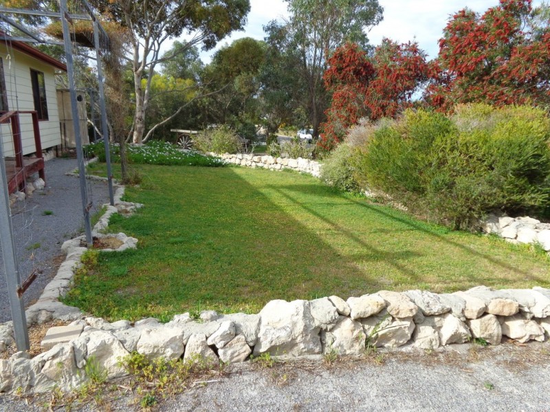 31 Douglas Street, Coffin Bay SA 5607