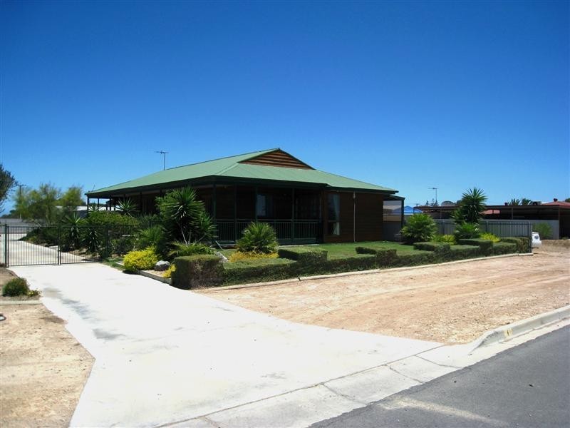 6 Hellas Street, THEVENARD, Ceduna SA 5690