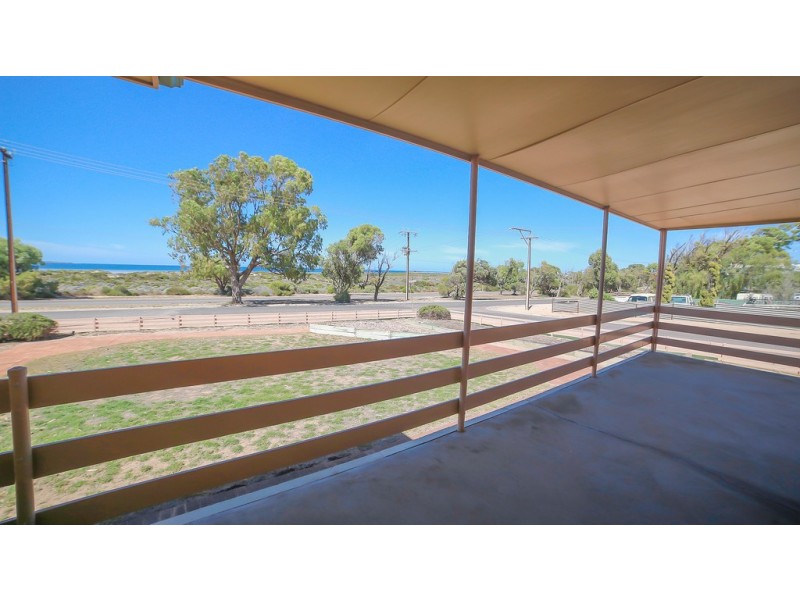 6 Betts Street, Ceduna SA 5690